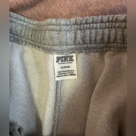 VS PINK collegiate collection, jogging pants, size medium fits like large - Picture 3 of 3
